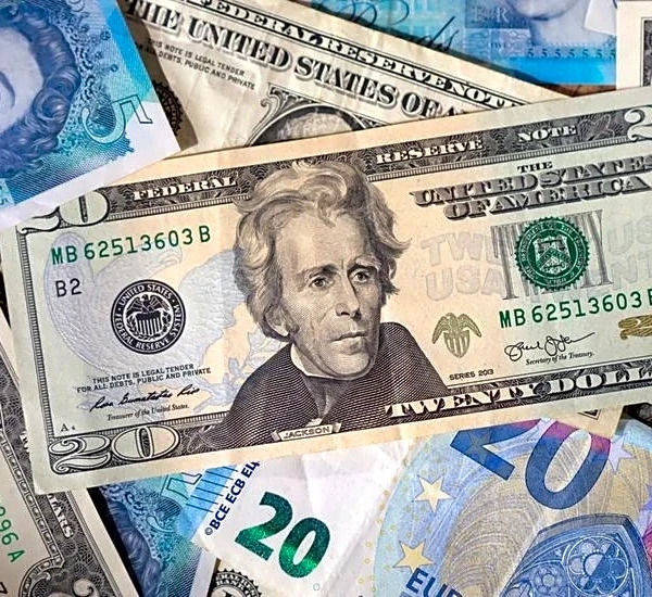 Dollar at week high as markets raise doubts over Iran ceasefire