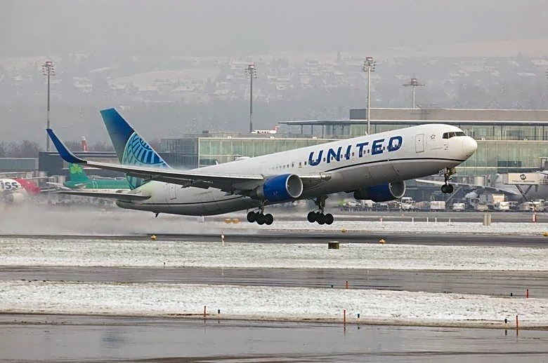 United Airlines says fares may need to rise up to 20% to offset fuel surge