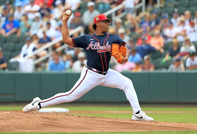 Braves promote RHP Didier Fuentes, shuffle rotation