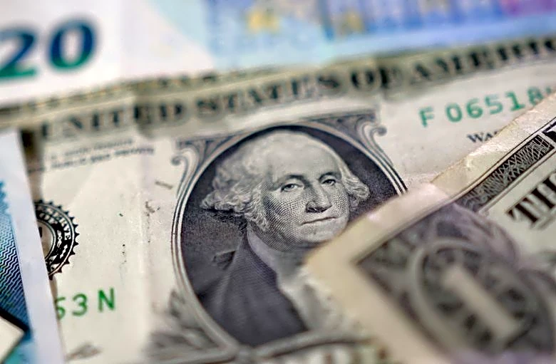 Dollar holds near 1-1/2-week high as Iran-US standoff persists