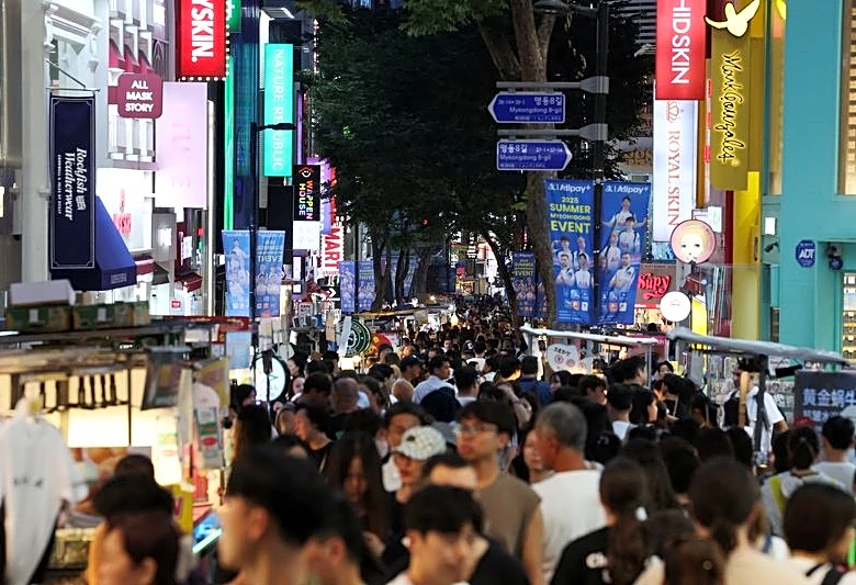 South Korea's Q1 GDP growth roars past market on booming AI-driven chip demand