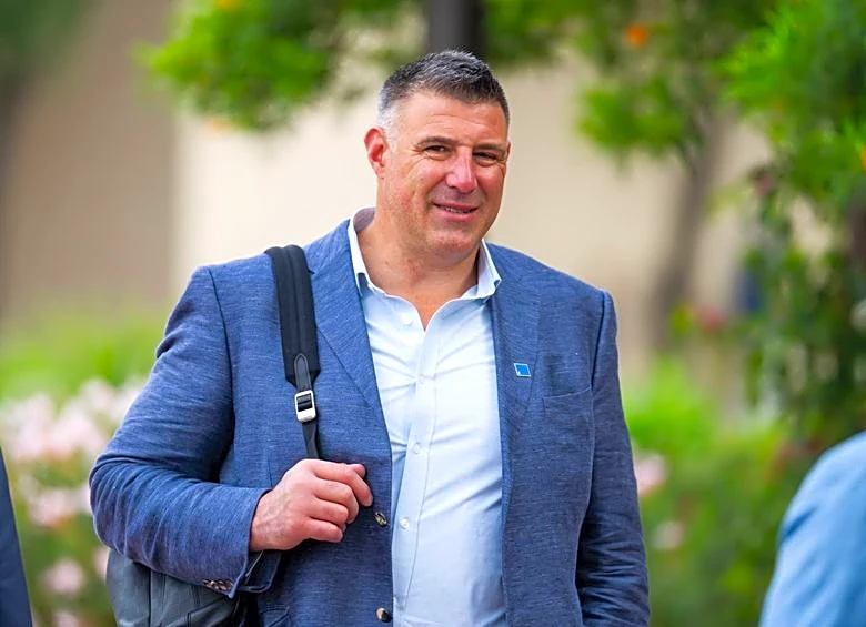 Pats coach Mike Vrabel will get counseling, miss end of draft