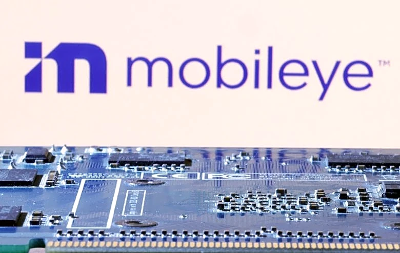 Mobileye lifts annual revenue forecast as auto industry demand recovers