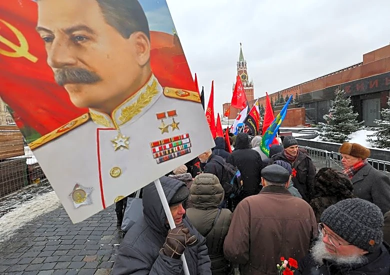 European states accuse Russia of trying to erase memory of Stalin's crimes after monument disappears
