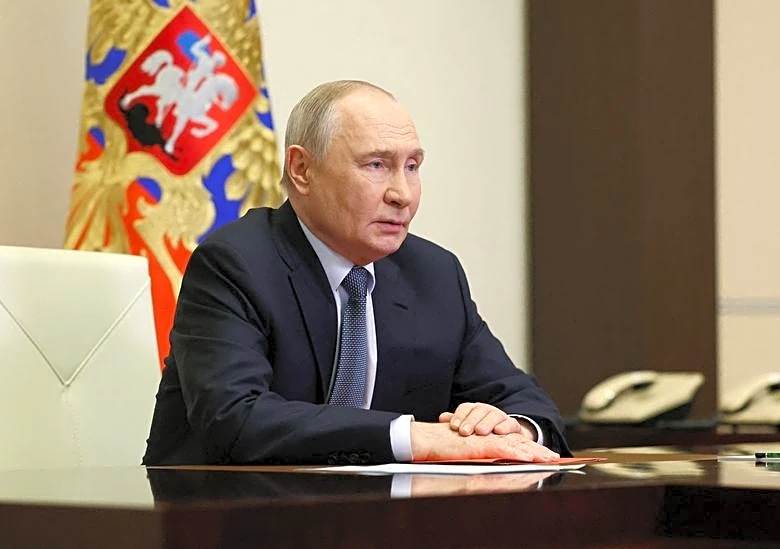Putin's approval rating falls to lowest since before Ukraine war, state pollster says