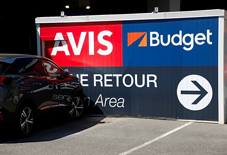 Avis roller coaster drags a big index along for the ride