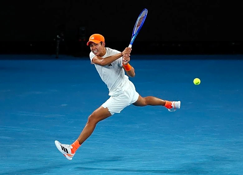 Tennis-Tien eyes future beyond baseline as Madrid debut beckons