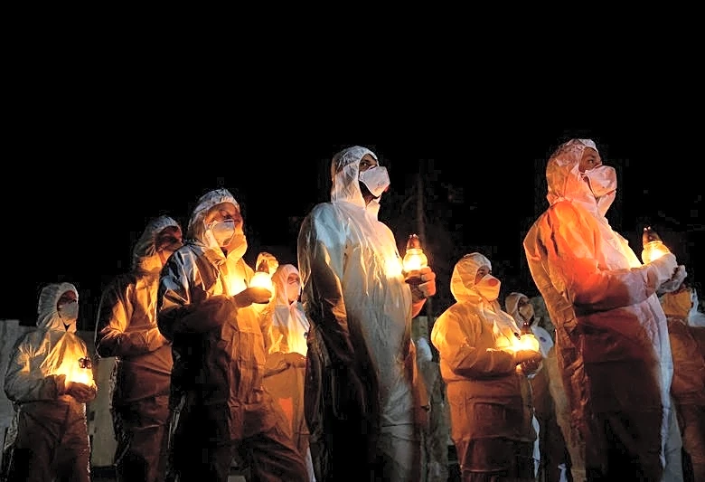 Ukraine marks 40th anniversary of Chornobyl disaster under cloud of war