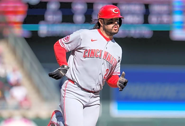 Reds place slugger Eugenio Suarez (oblique) on 10-day IL