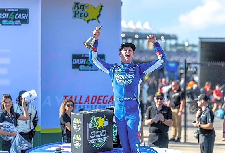 Corey Day captures first career NASCAR O'Reilly Auto Parts Series victory