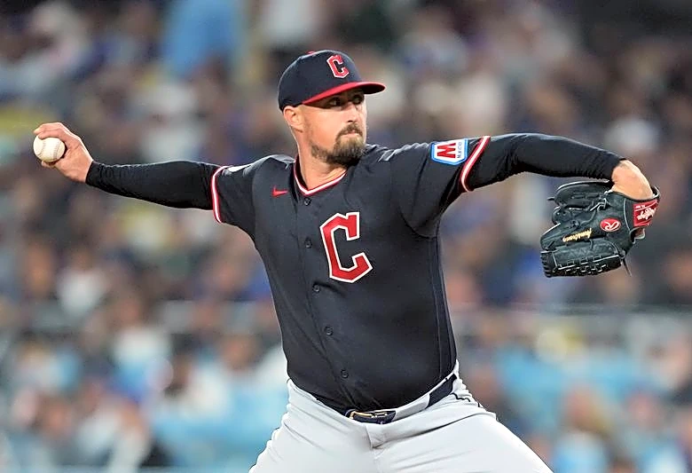 Guardians place RHP Shawn Armstrong (groin) on 15-day injured list