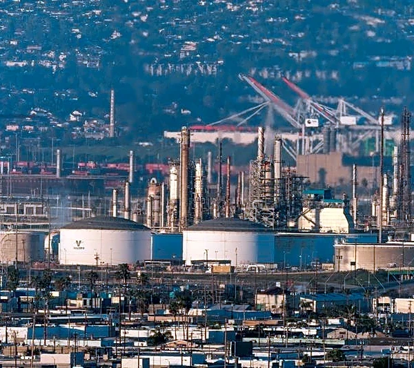 US refiners' first-quarter profits expected to jump as war lifts fuel margins