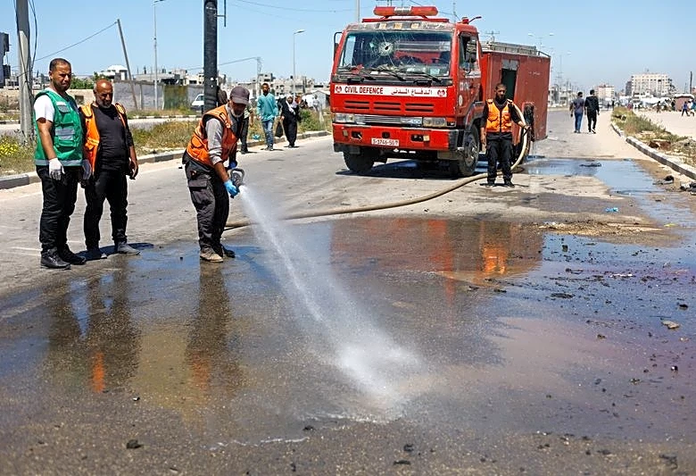 Palestinians use Gaza rubble to restore streets as US rebuilding plan stalls