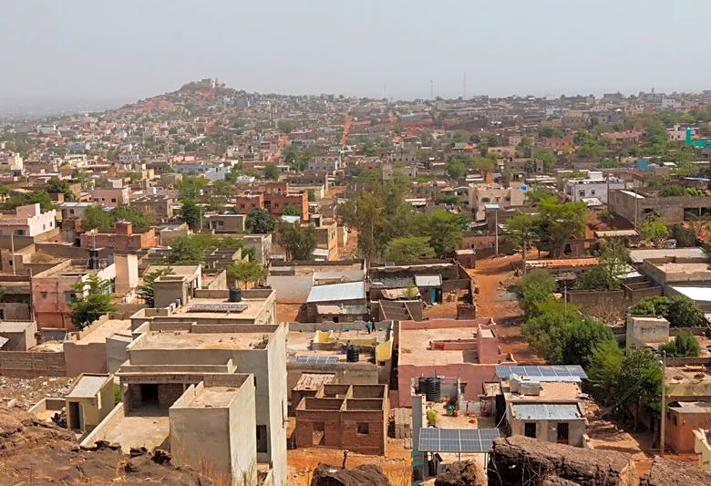 Analysis-Mali at risk of splintering after jihadi and separatist attacks