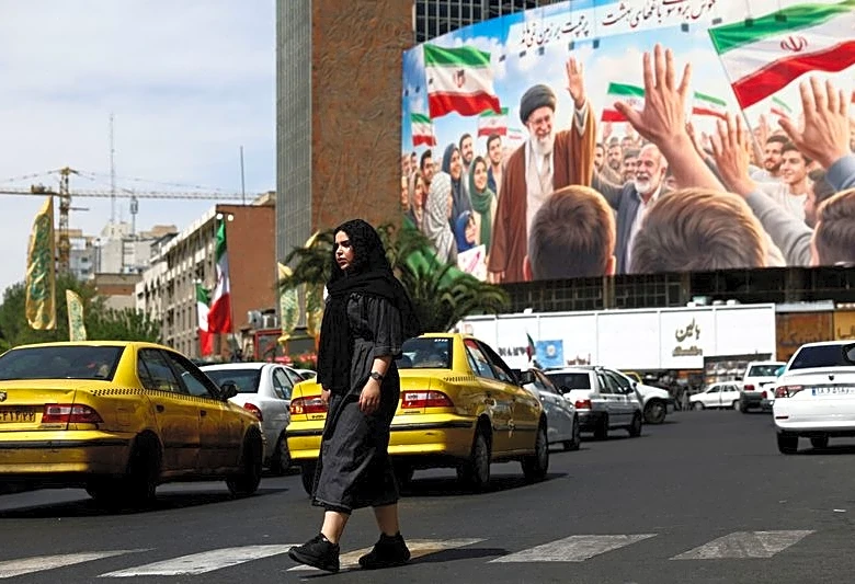 Exclusive-US spy agencies examine how Iran would react to Trump declaring victory