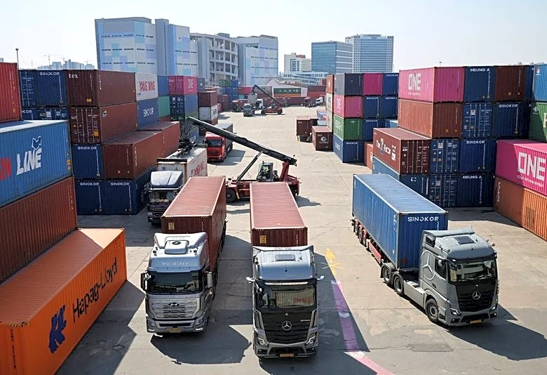 South Korea exports seen rising sharply again in April on chip boom: Reuters poll