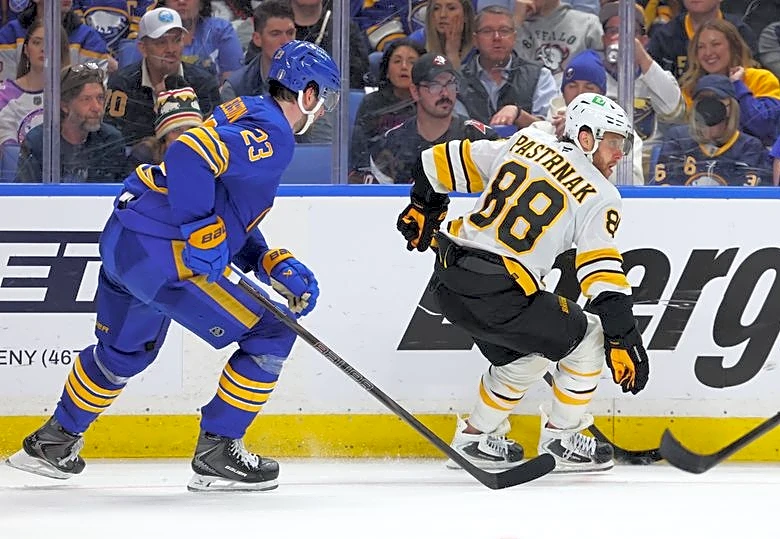 NHL roundup: David Pastrnak saves Bruins' season in OT