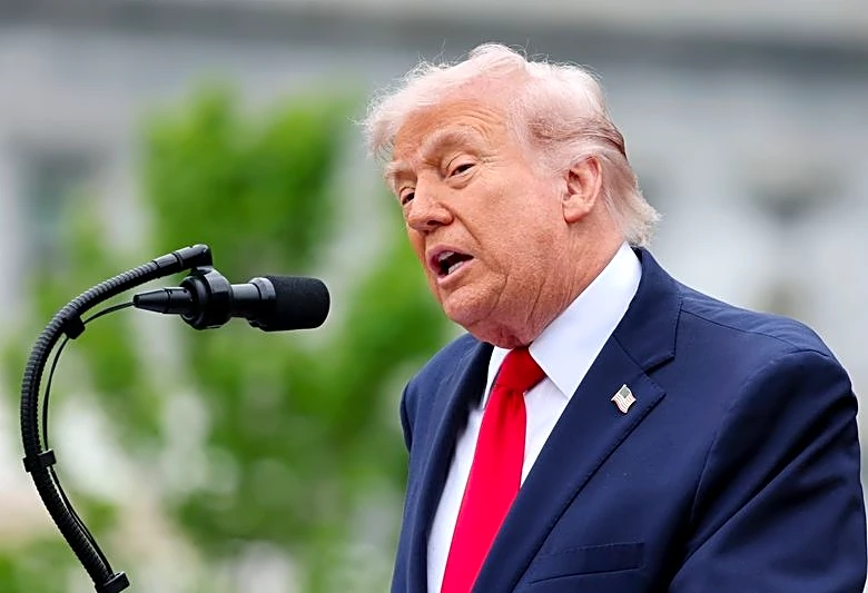 Analysis-Trump’s court setbacks fail to blunt his campaign against media