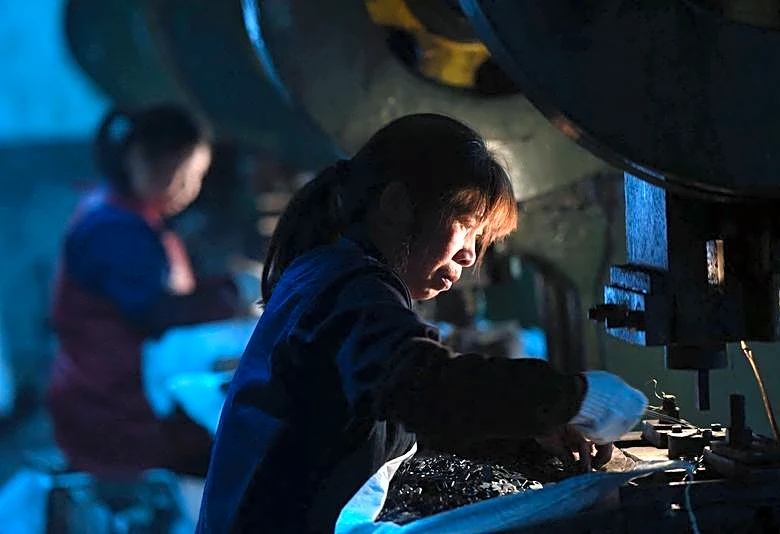 China factory activity expands at quickest pace since late 2020, private PMI shows
