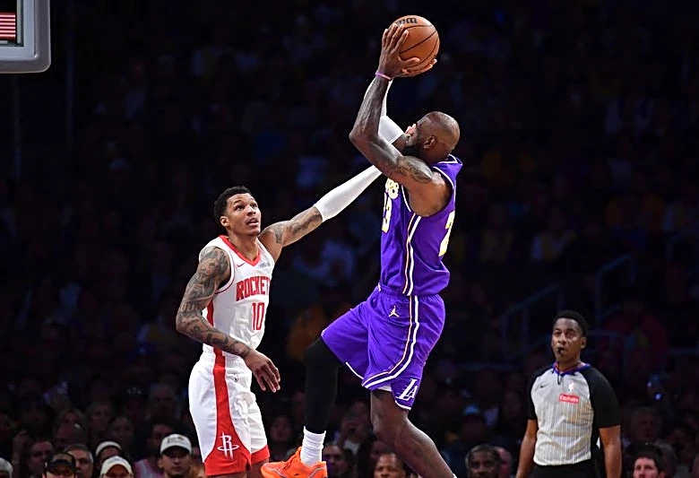 NBA roundup: Rockets, Pistons stay alive with Game 5 wins