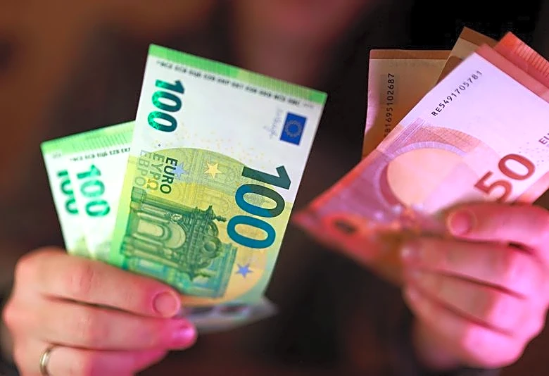 Traders temper euro zone rate hike bets as ECB grapples with Iran war impact