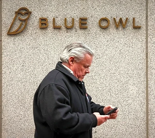 Blue Owl sold about half its SpaceX holding at $1.25 trillion valuation, co-CEO says