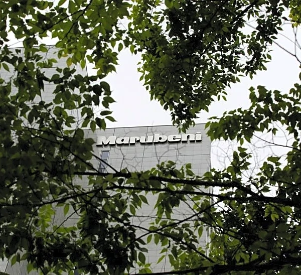 Major Japanese trading houses expect higher profits as Iran war drags on