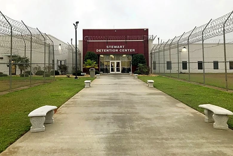 Cuban immigrant died in ICE custody in suspected suicide, notice to US lawmakers says