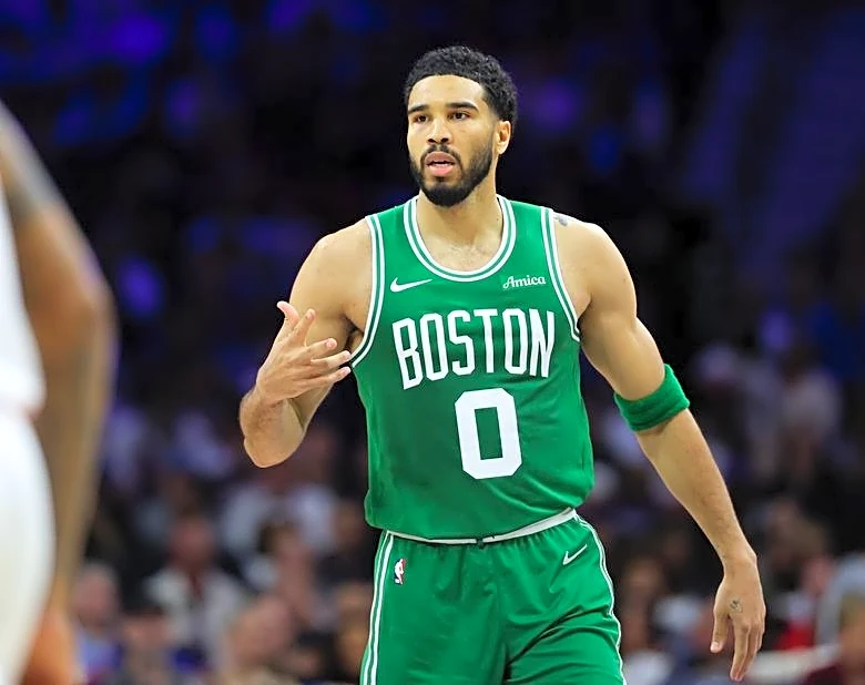Celtics star Jayson Tatum (knee) questionable for Game 7 vs. Sixers