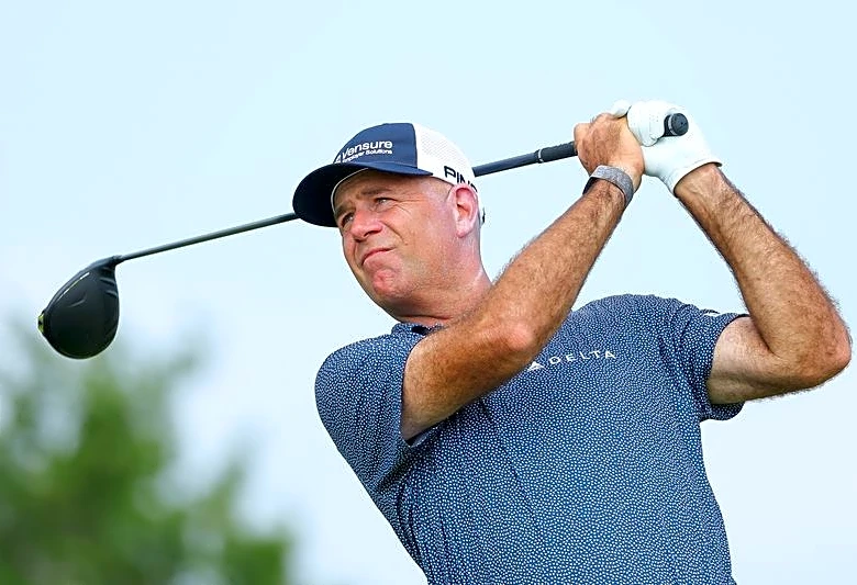 Golf-Furyk names Cink and Leonard as U.S. Ryder Cup vice captains