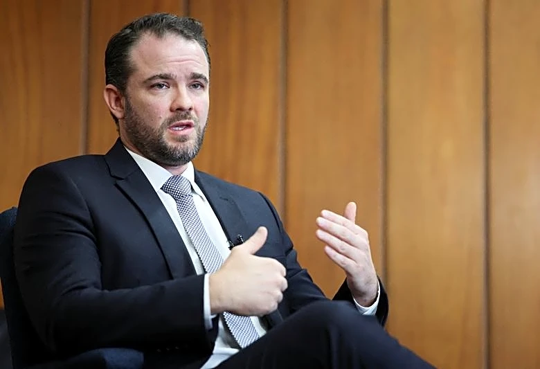 Brazil revives consumer debt relief program ahead of election