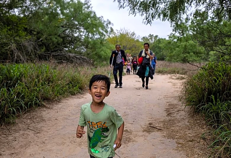 Exclusive-US prepared for visa sanctions on China over migrants issue, official says