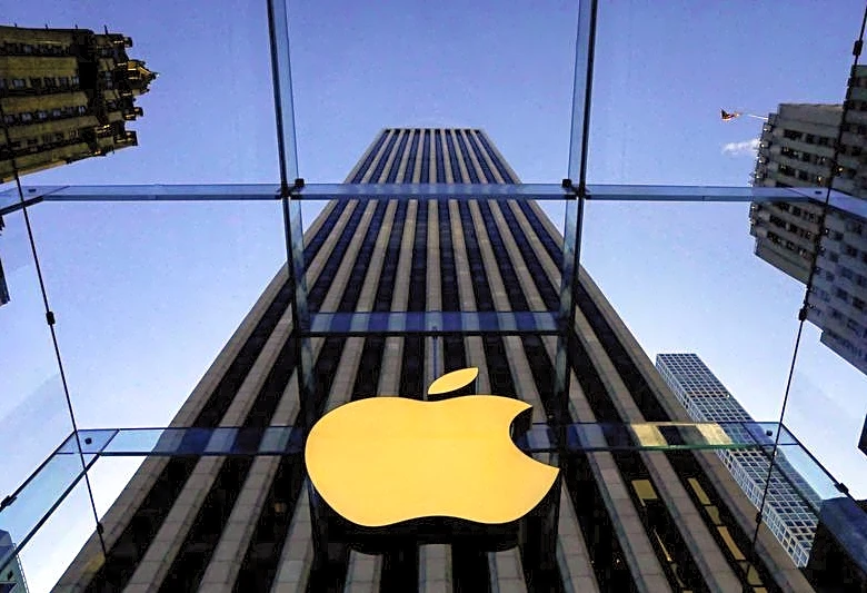 Apple to let users choose rival AI models across iOS 27 features, Bloomberg News reports