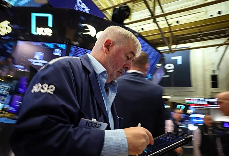 US stock index futures rise on Middle East peace hopes, AI optimism