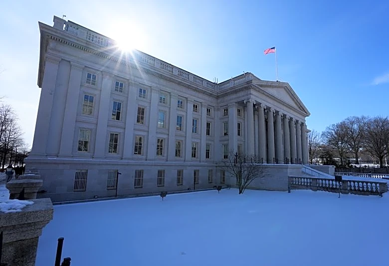 US Treasury keeps auction sizes steady; dealers expect change in early 2027