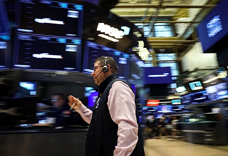 Trading Day: A peace wish and chips