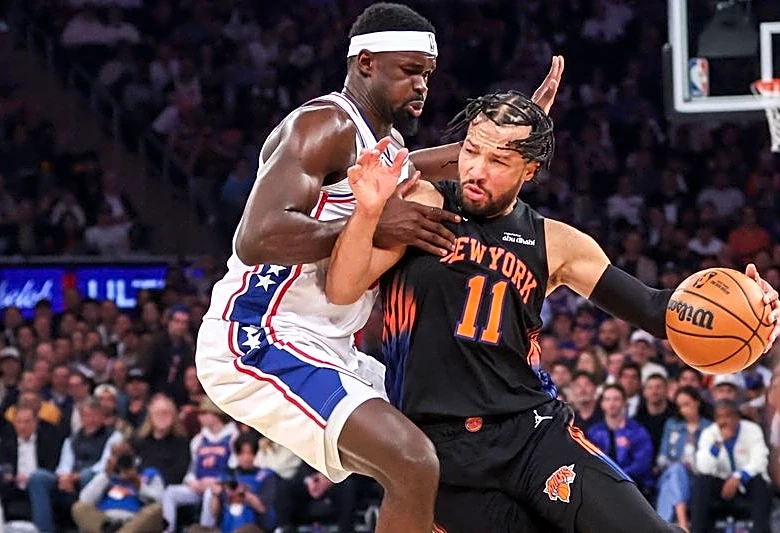 Late surge leads Knicks past Sixers to 2-0 series edge
