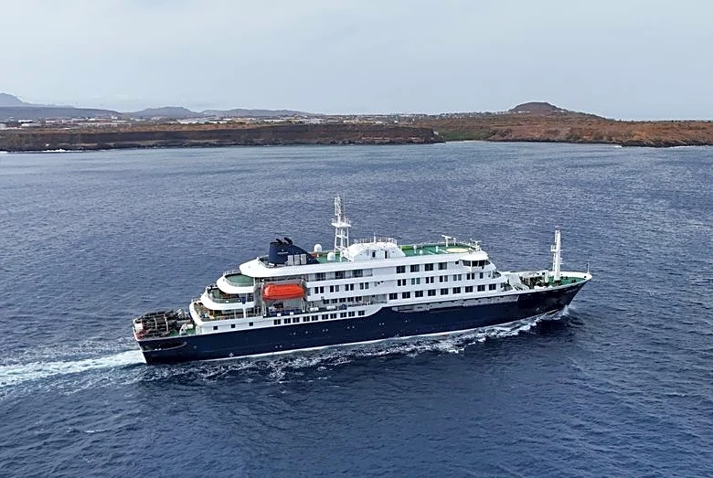 Countries scramble to track passengers of virus-hit cruise ship
