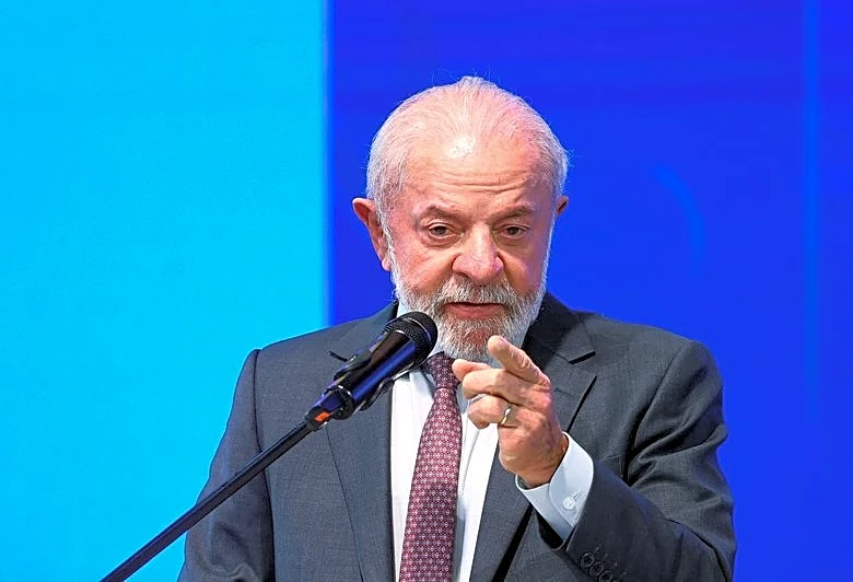 Brazil's Lula visits Trump in Washington seeking to avert new US trade tariffs