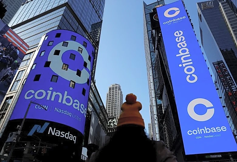 Coinbase logs second straight quarterly loss as crypto trading momentum fades