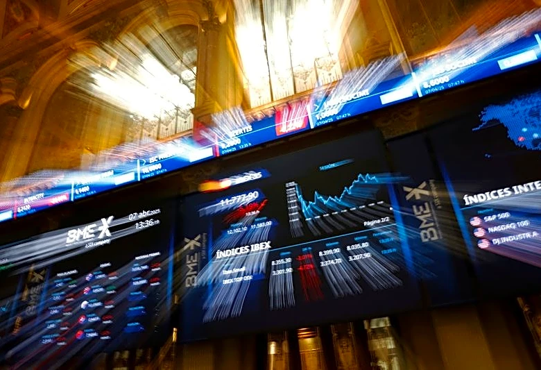 Global equity funds draw inflows for the seventh week on earnings optimism