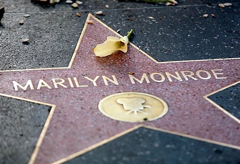 From jewelry to private letters, Marilyn Monroe’s hidden world heads to auction