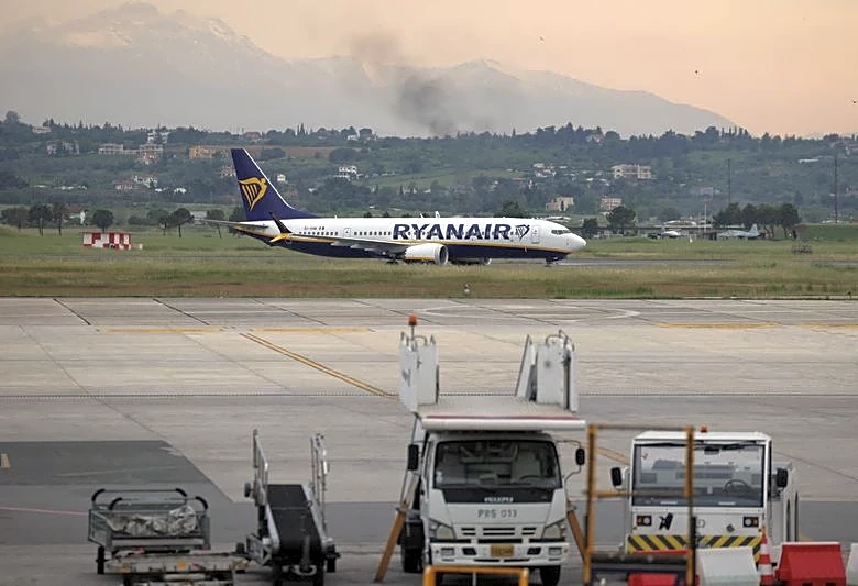 Ryanair to shut Thessaloniki base in Greece due to high fees, says senior executive