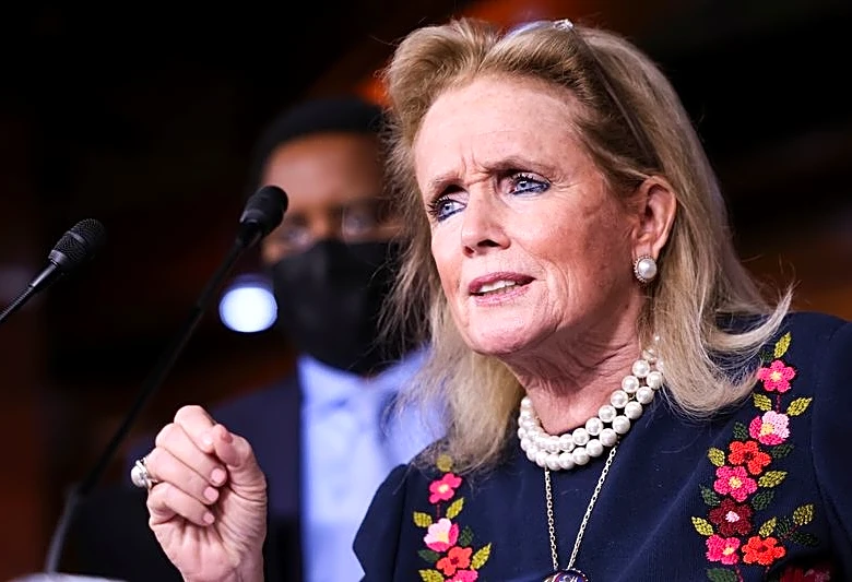 House lawmakers introducing bill to toughen US ban on Chinese vehicles