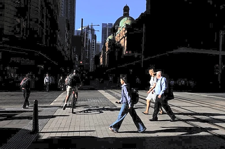 Australia business confidence shaken as costs climb, survey shows