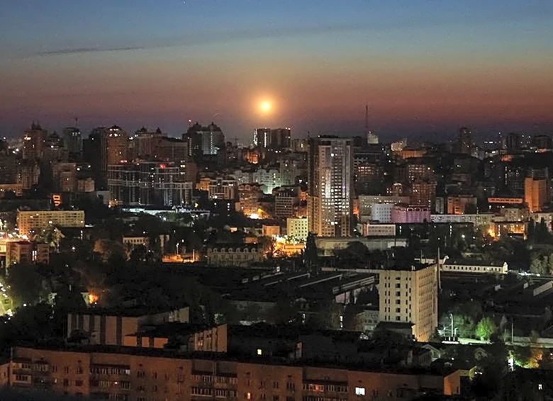 Russia strikes Ukraine with drones as ceasefire ends, Ukrainian officials say