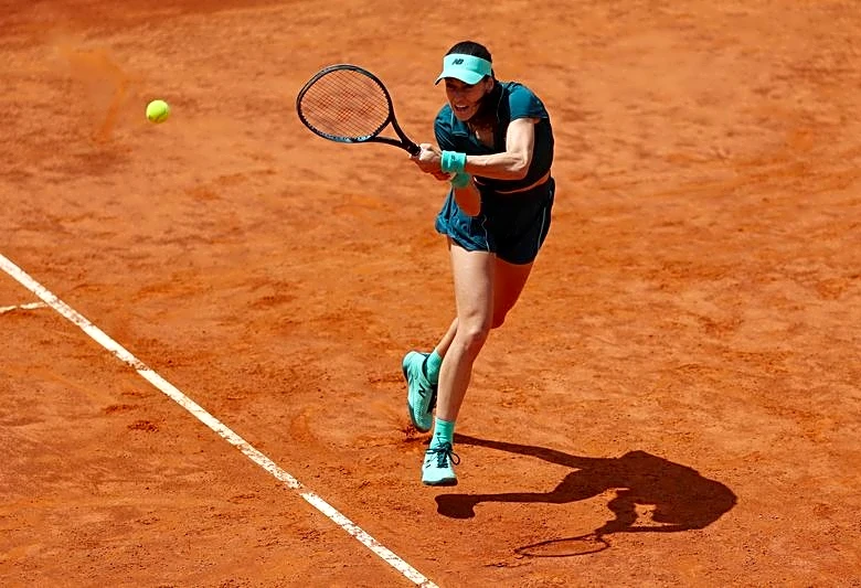 Tennis-'No expiration date for ambition and dreams': Cirstea powers into Rome semis