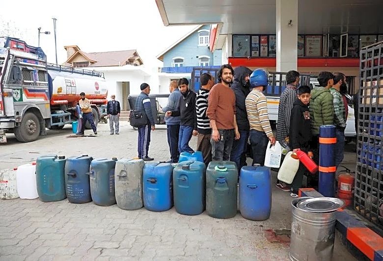 India races to shield economy from Iran war-driven oil shock, capital stress