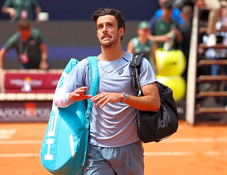 Tennis-Italian Musetti withdraws from French Open due to thigh injury
