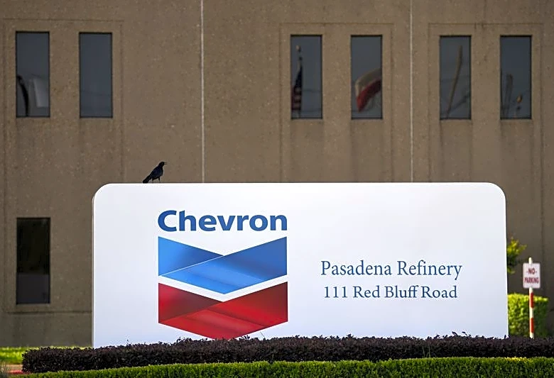 Exxon, Chevron face dissent from proxy firms ahead of annual meetings